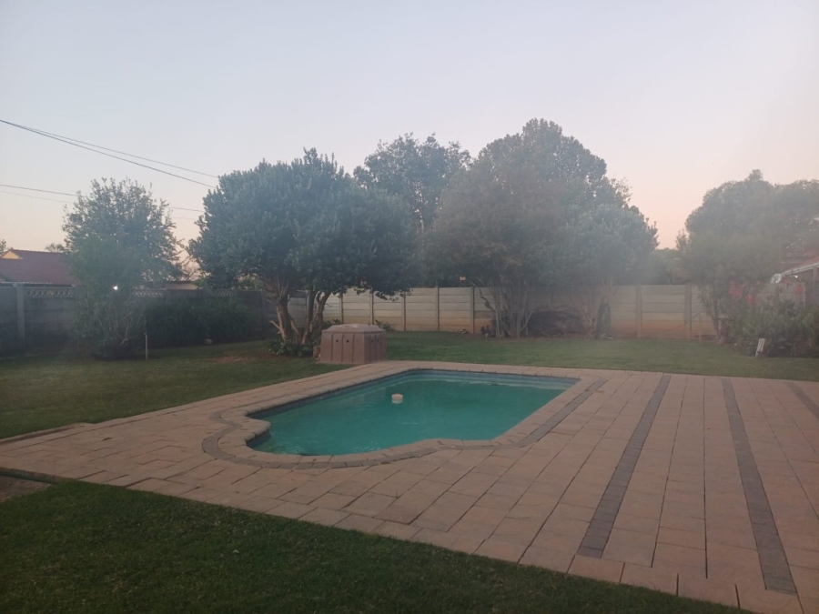3 Bedroom Property for Sale in Meiringspark Ext 2 North West